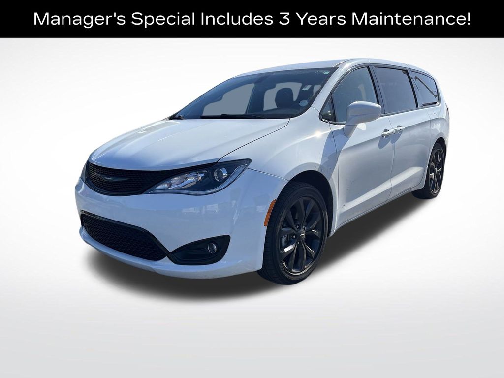 used 2018 Chrysler Pacifica car, priced at $10,554