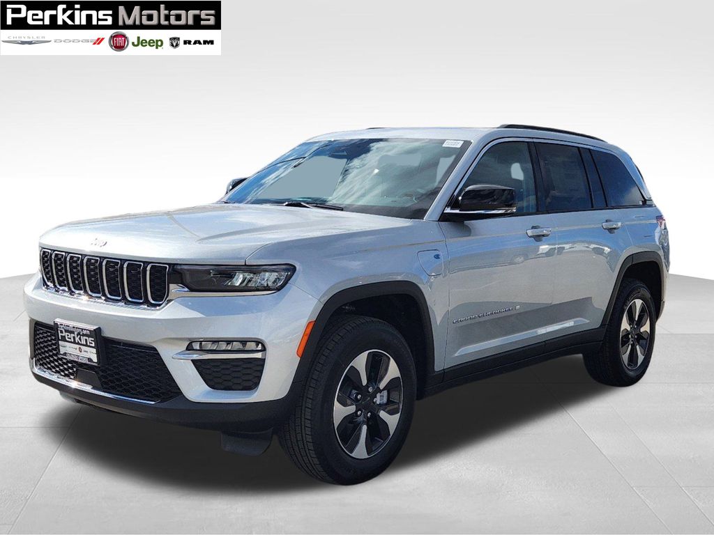 new 2025 Jeep Grand Cherokee car, priced at $52,869