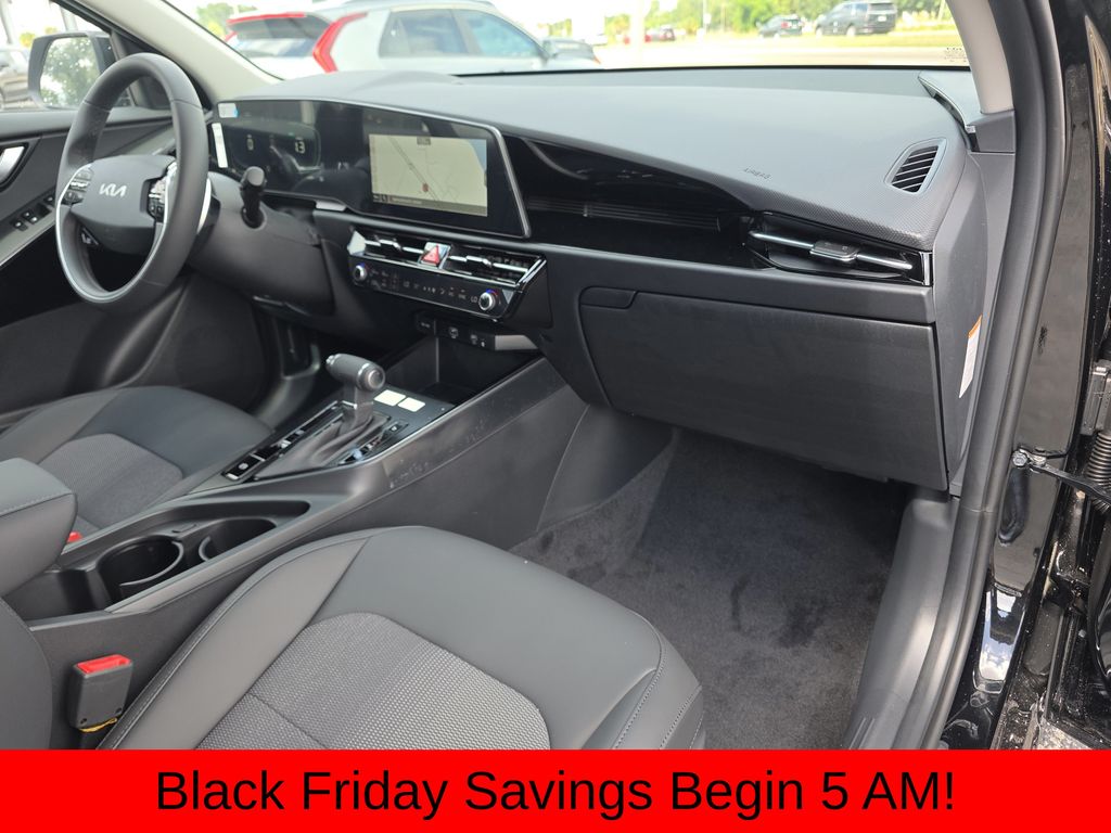 new 2025 Kia Niro car, priced at $28,010