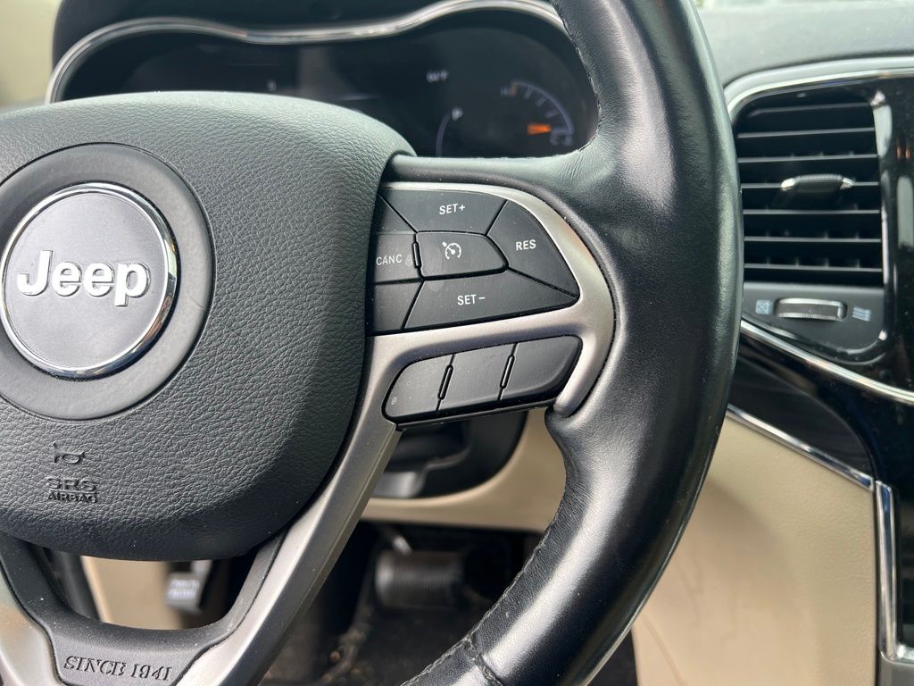 used 2021 Jeep Grand Cherokee car, priced at $22,900