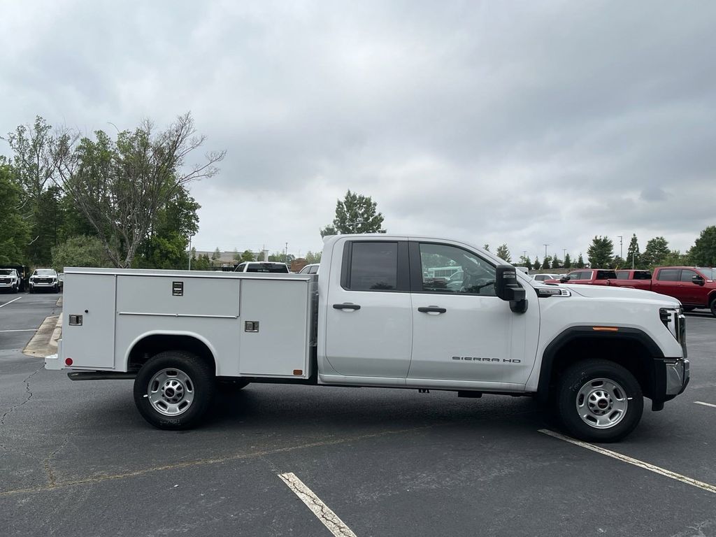 new 2024 GMC Sierra 2500HD car, priced at $44,678