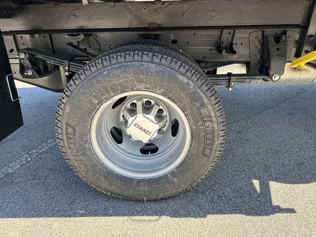 new 2025 GMC Sierra 3500HD car, priced at $54,618