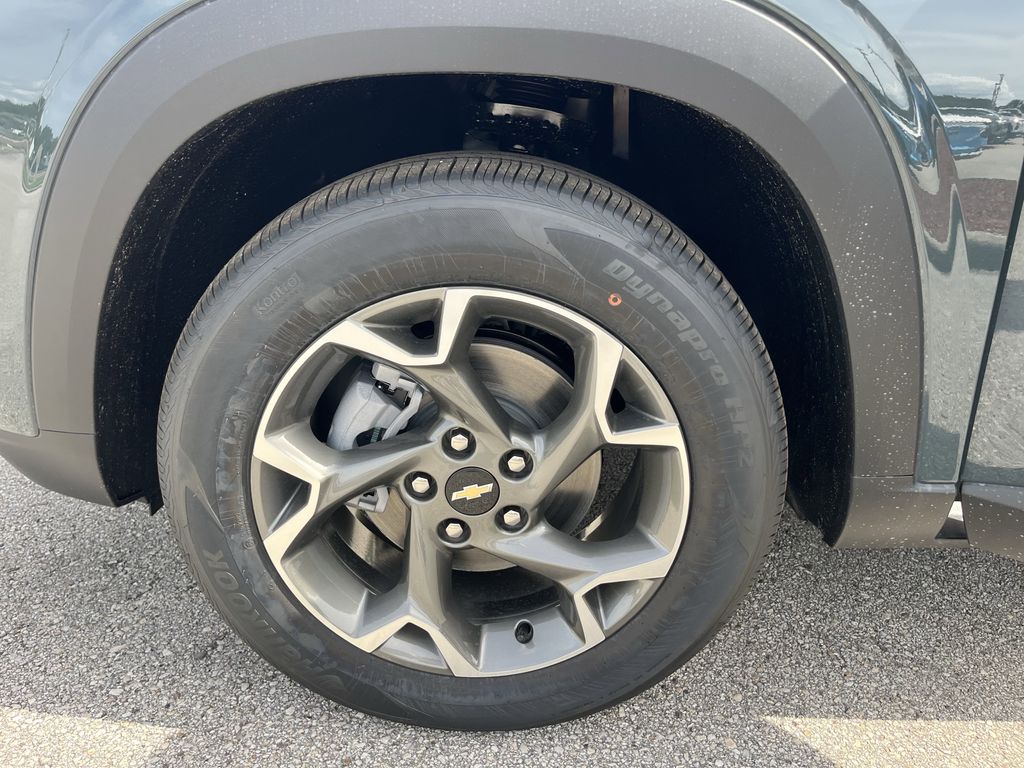 new 2025 Chevrolet Trax car, priced at $24,460