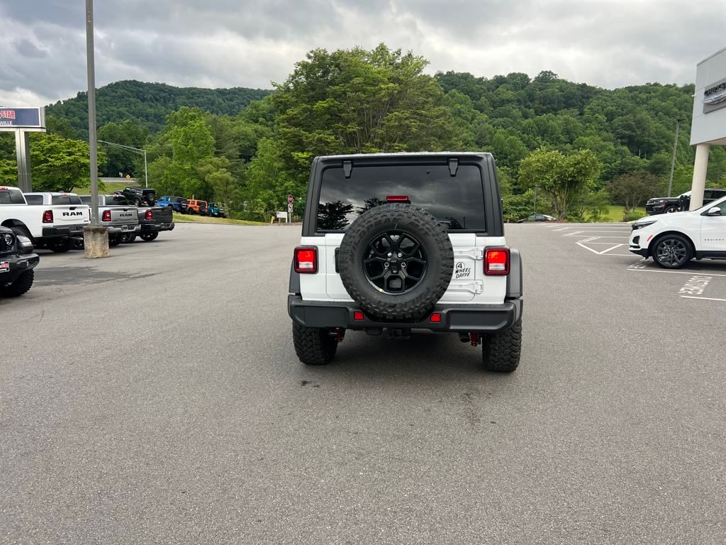new 2025 Jeep Wrangler car, priced at $45,868