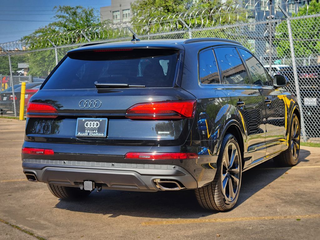 new 2025 Audi Q7 car, priced at $83,750