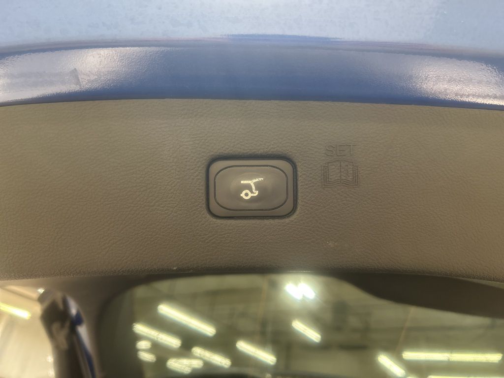 used 2023 Ford Edge car, priced at $29,956