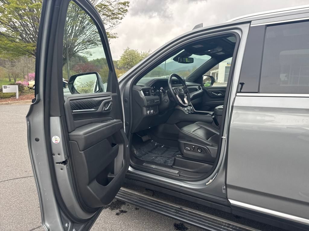 used 2023 GMC Yukon XL car, priced at $63,699