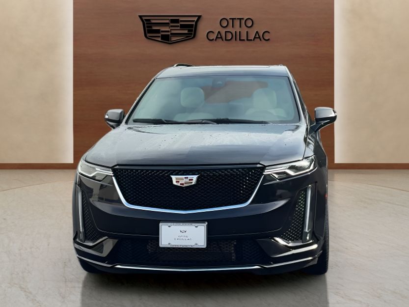 used 2022 Cadillac XT6 car, priced at $37,000