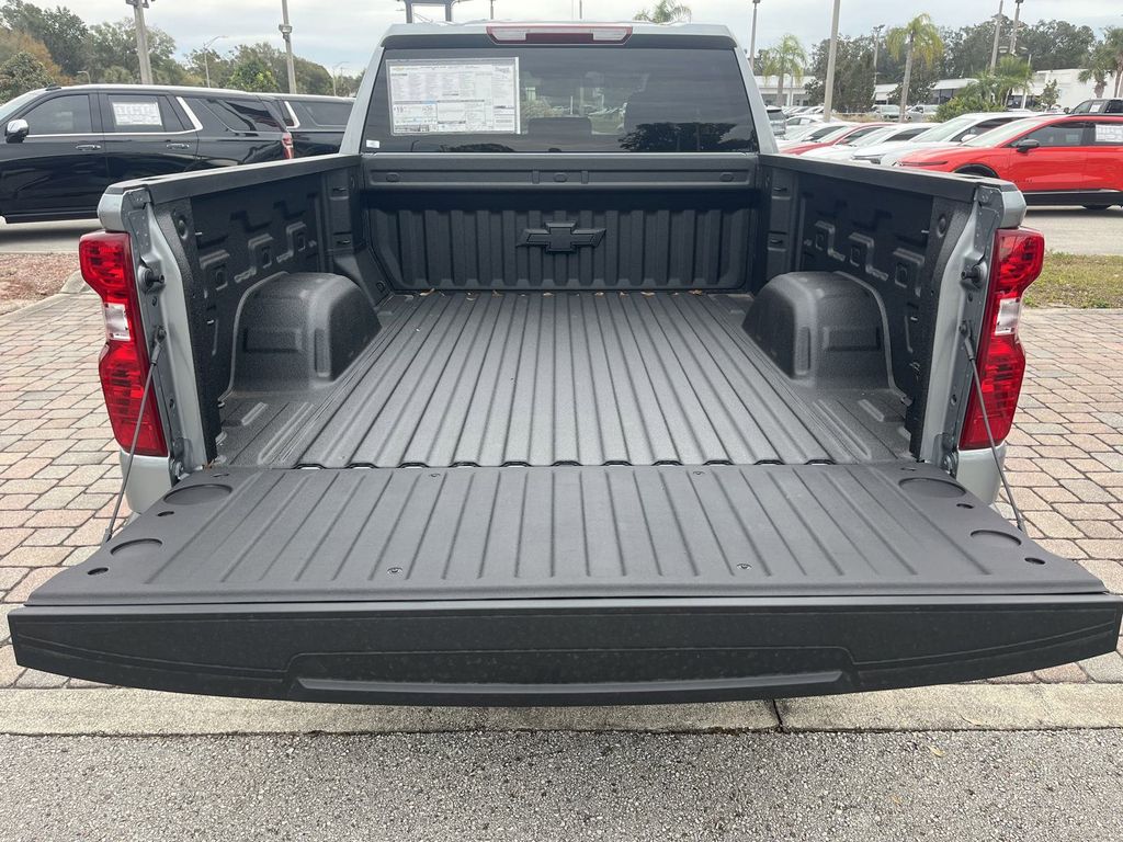 new 2025 Chevrolet Silverado 1500 car, priced at $40,871