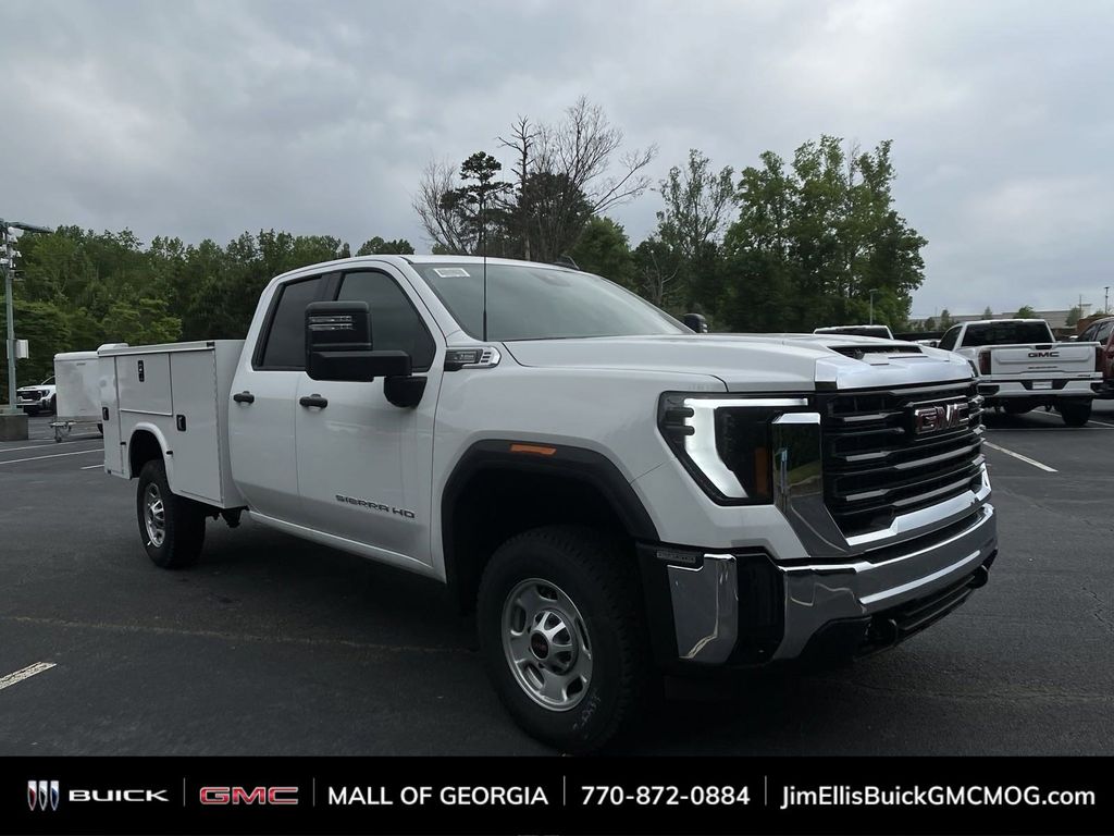 new 2024 GMC Sierra 2500HD car, priced at $40,853