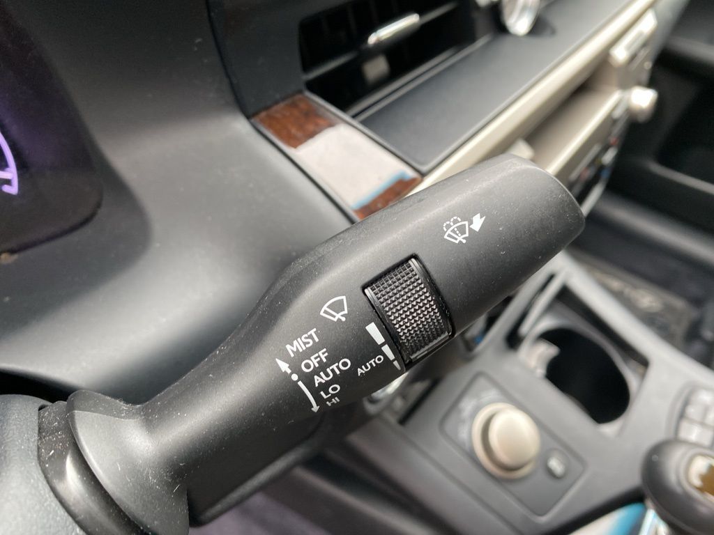 used 2013 Lexus ES car, priced at $11,500