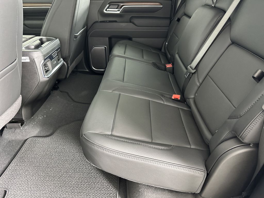 new 2025 GMC Sierra 2500HD car, priced at $85,634