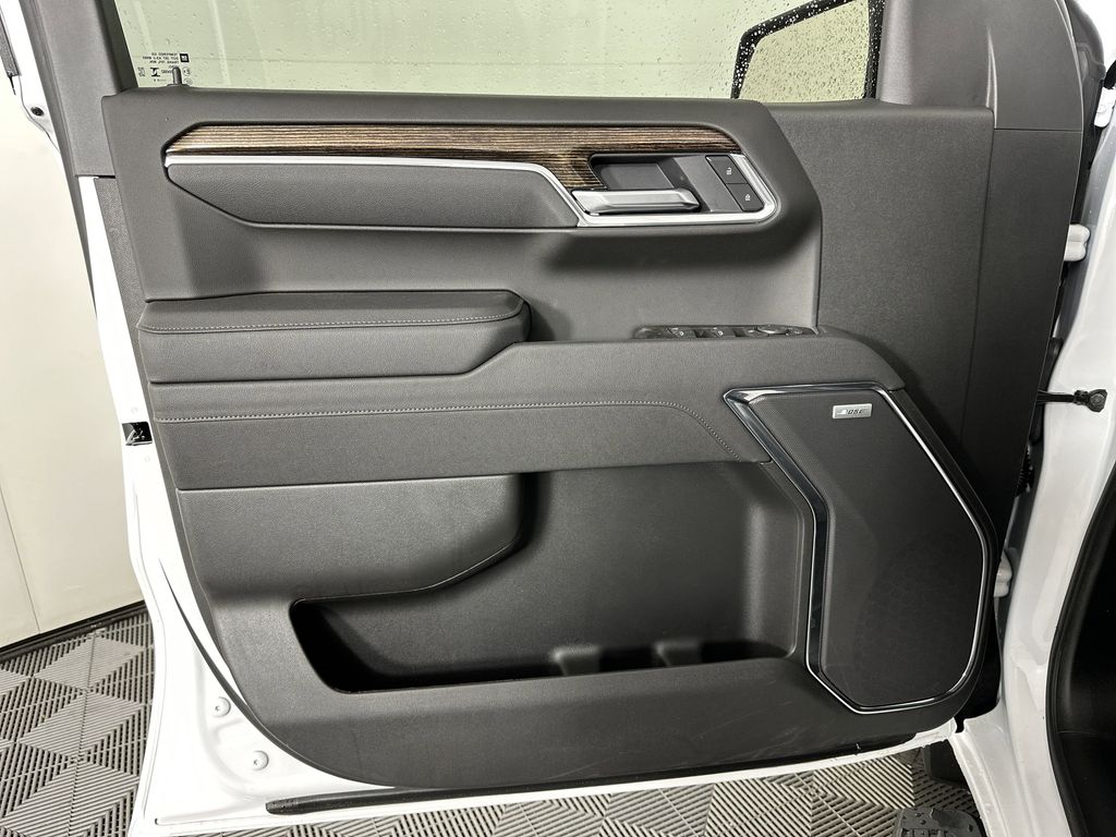 new 2025 GMC Sierra 1500 car, priced at $61,284