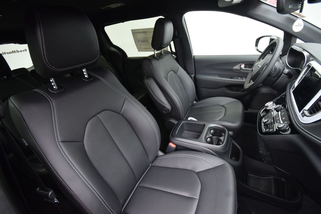 new 2026 Chrysler Pacifica car, priced at $43,561