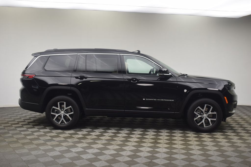 new 2025 Jeep Grand Cherokee L car, priced at $50,651