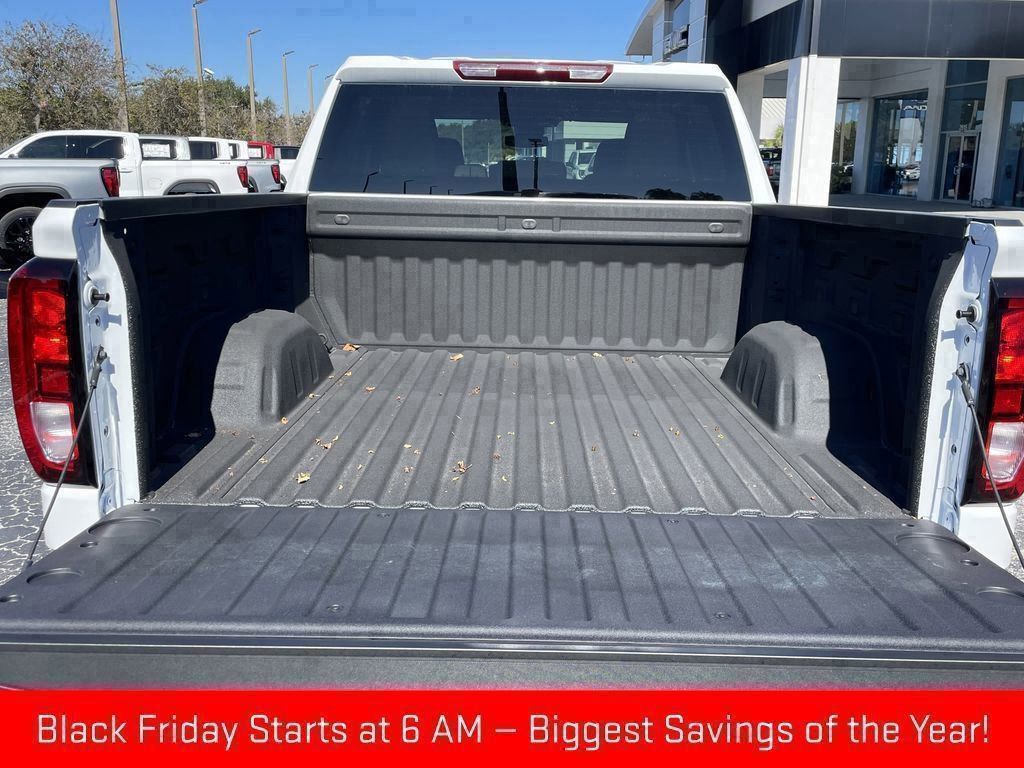 new 2025 GMC Sierra 1500 car, priced at $41,334
