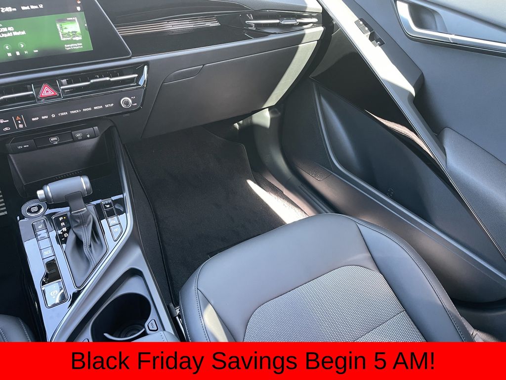 new 2025 Kia Niro car, priced at $29,957