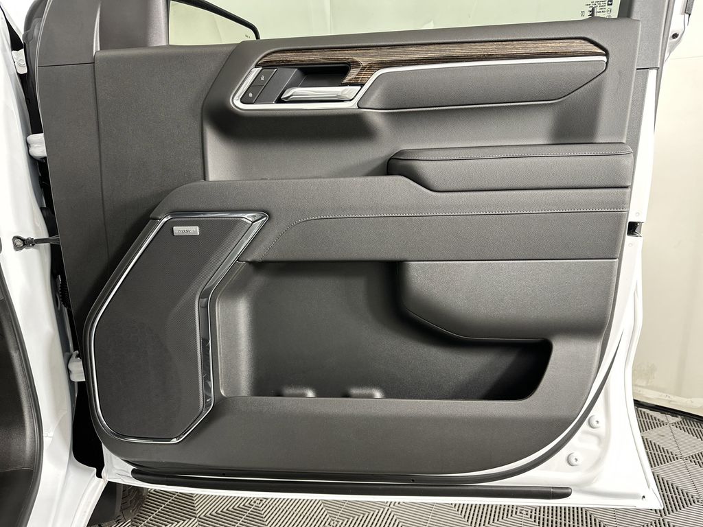 new 2025 GMC Sierra 1500 car, priced at $61,729
