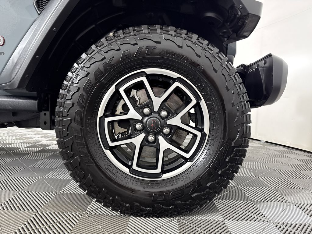 used 2024 Jeep Gladiator car, priced at $42,988