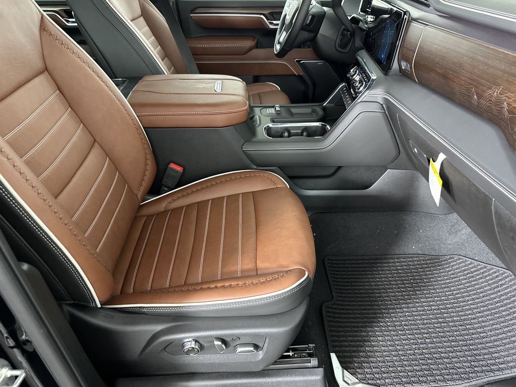 new 2025 GMC Sierra 2500HD car, priced at $94,014
