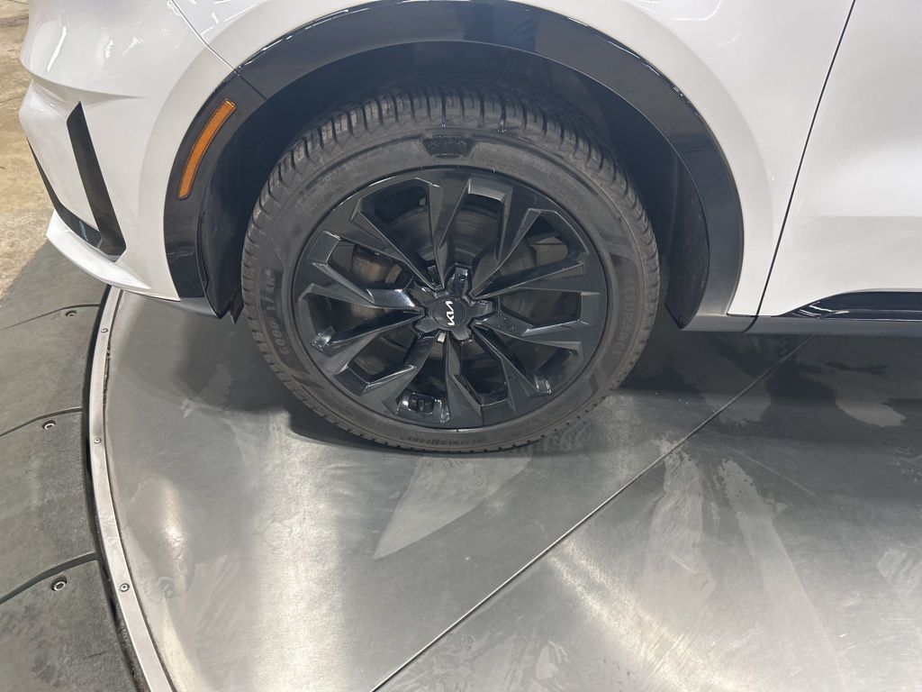 used 2022 Kia Sorento car, priced at $29,872