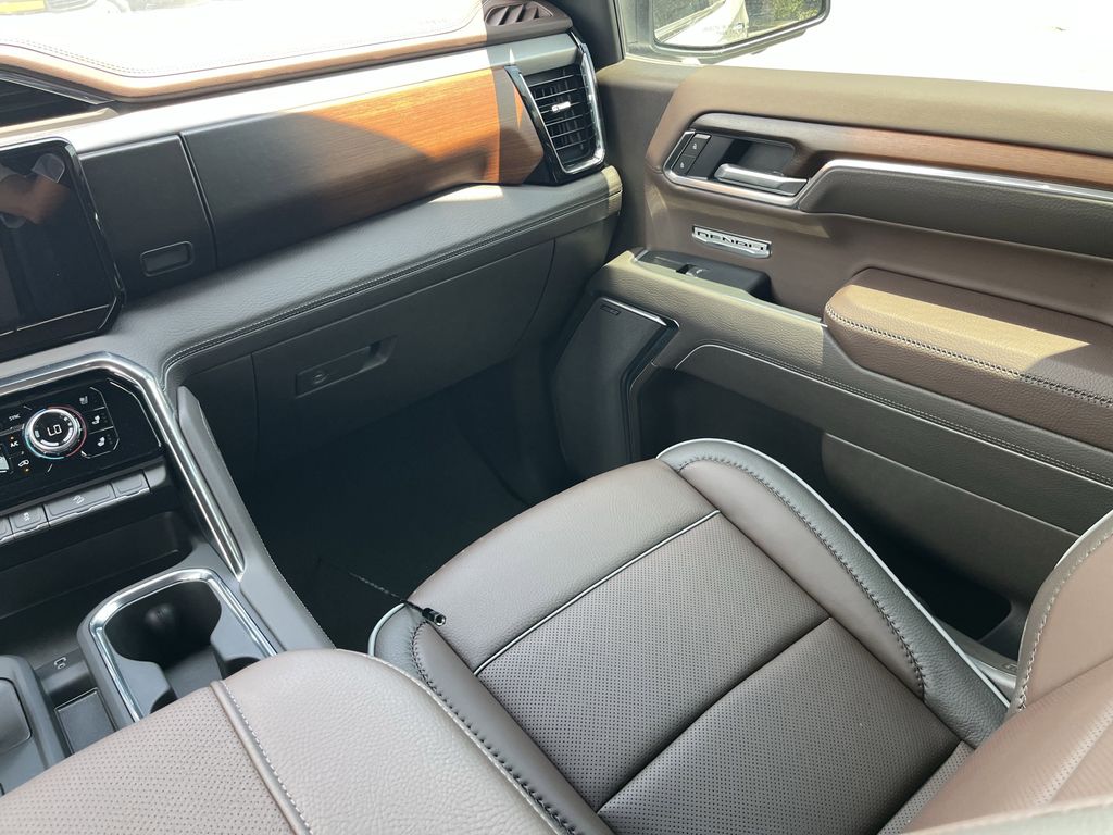 new 2025 GMC Sierra 1500 car, priced at $75,498