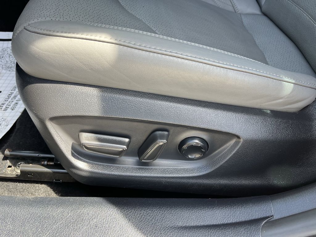 used 2021 Toyota Avalon Hybrid car, priced at $25,997