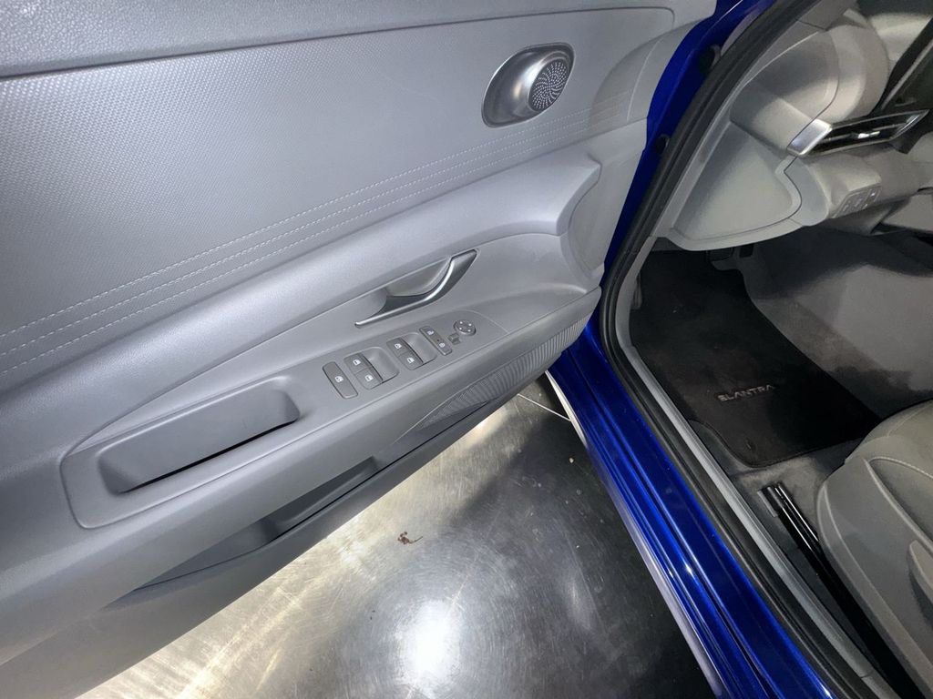 used 2022 Hyundai Elantra Hybrid car, priced at $20,560