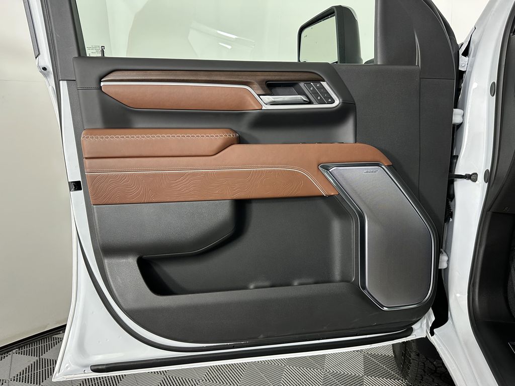 new 2025 GMC Sierra 2500HD car, priced at $93,552