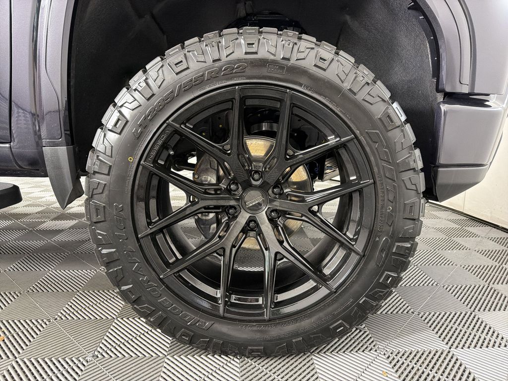 new 2025 GMC Sierra 1500 car, priced at $56,974