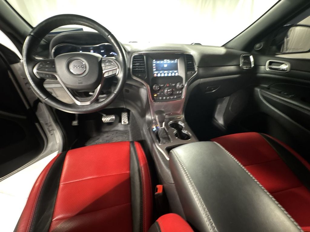 used 2021 Jeep Grand Cherokee car, priced at $26,677