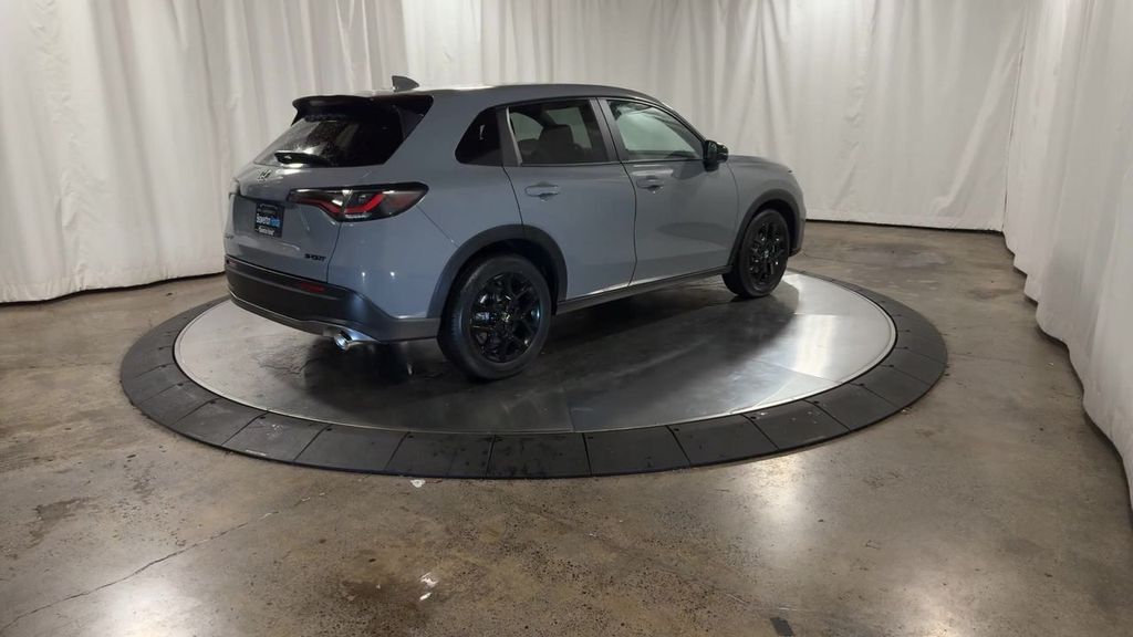 new 2025 Honda HR-V car, priced at $30,850