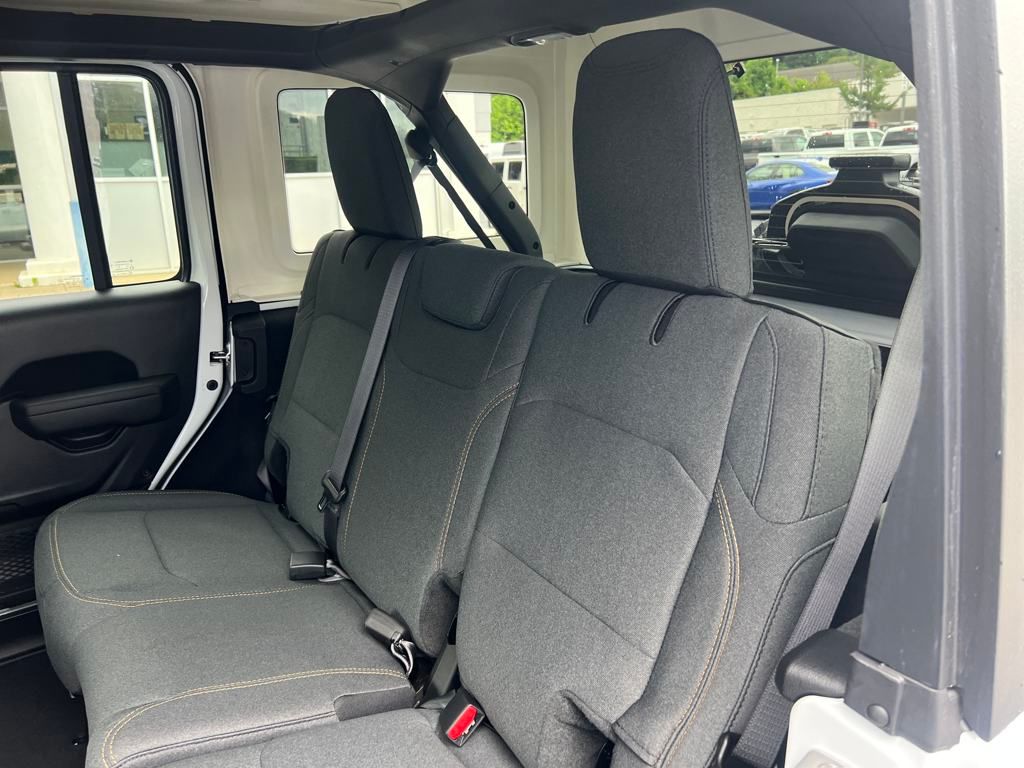 new 2025 Jeep Wrangler car, priced at $45,868