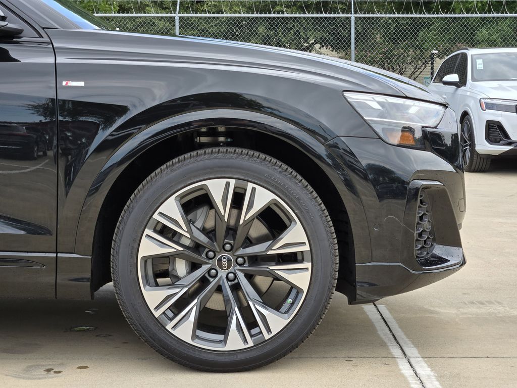 new 2025 Audi Q8 car, priced at $86,715