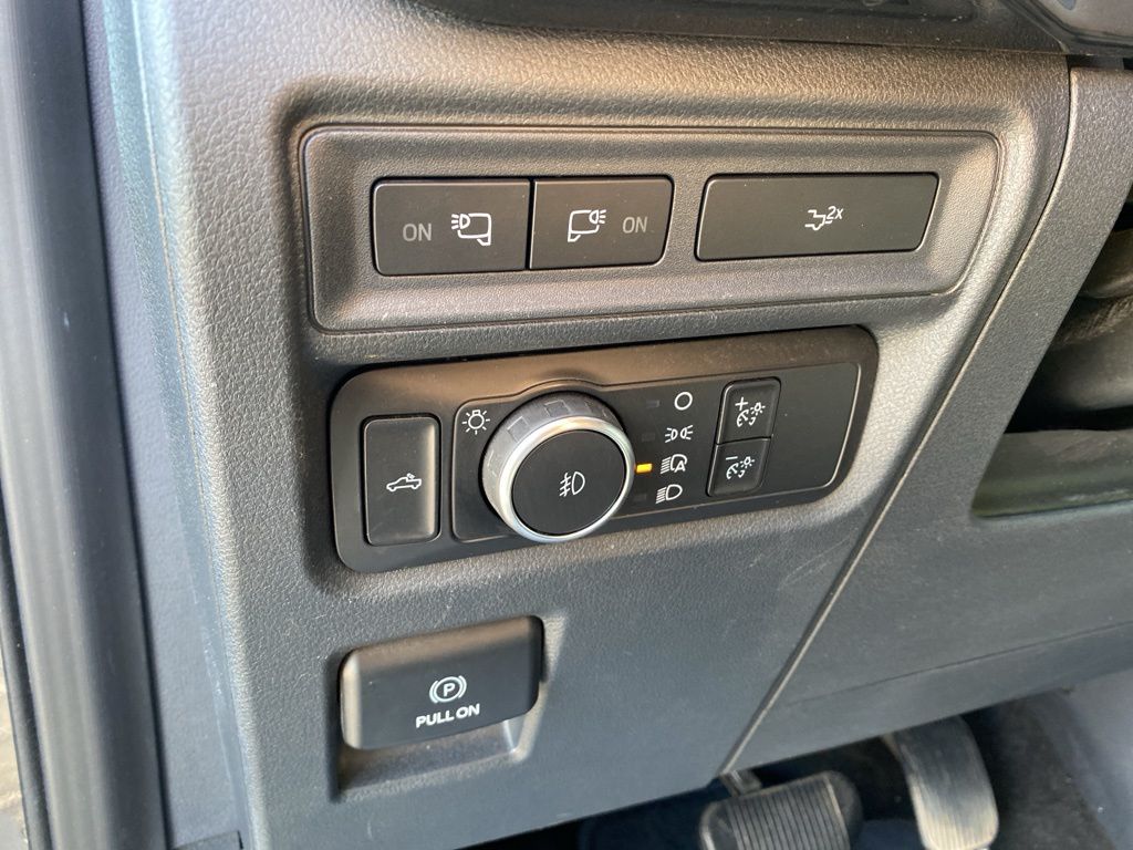 used 2022 Ford F-150 car, priced at $37,995