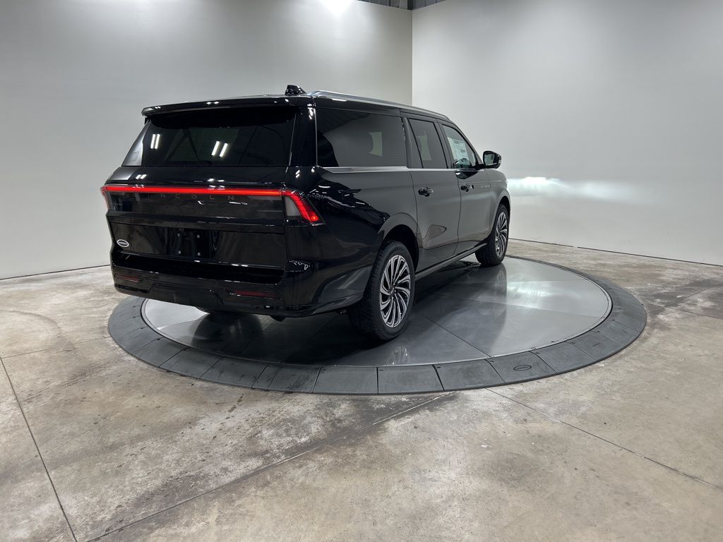 new 2025 Lincoln Navigator L car, priced at $122,545