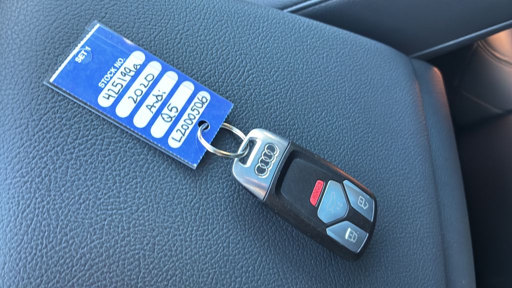 used 2020 Audi Q5 car, priced at $15,900