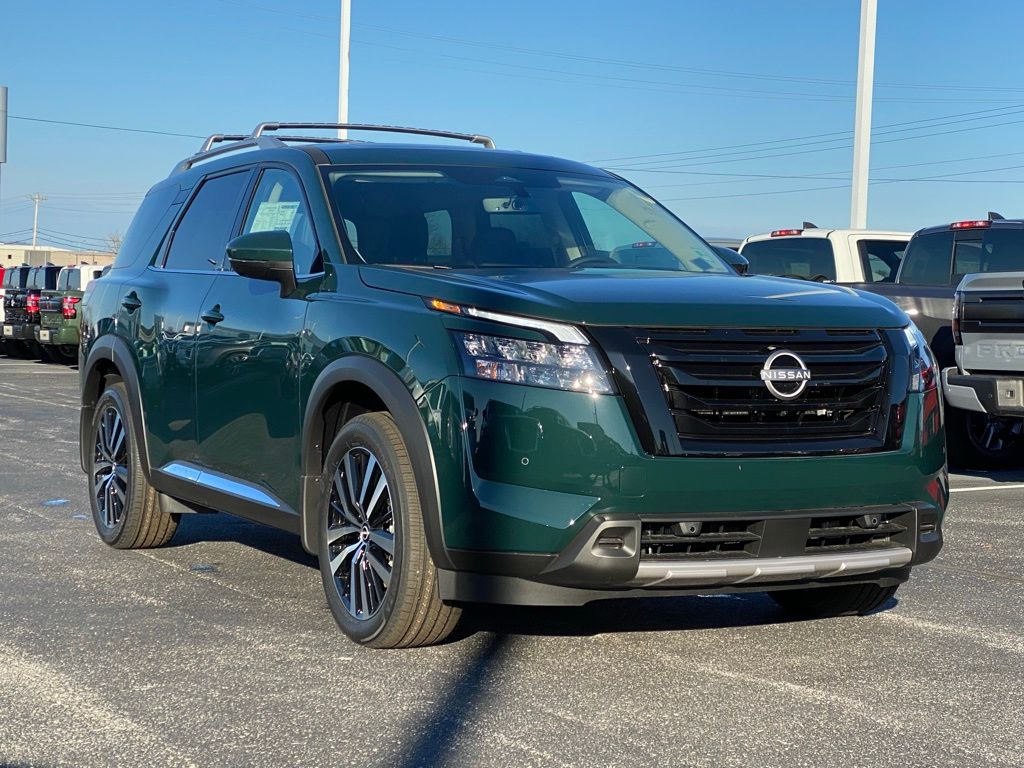 new 2025 Nissan Pathfinder car, priced at $50,068