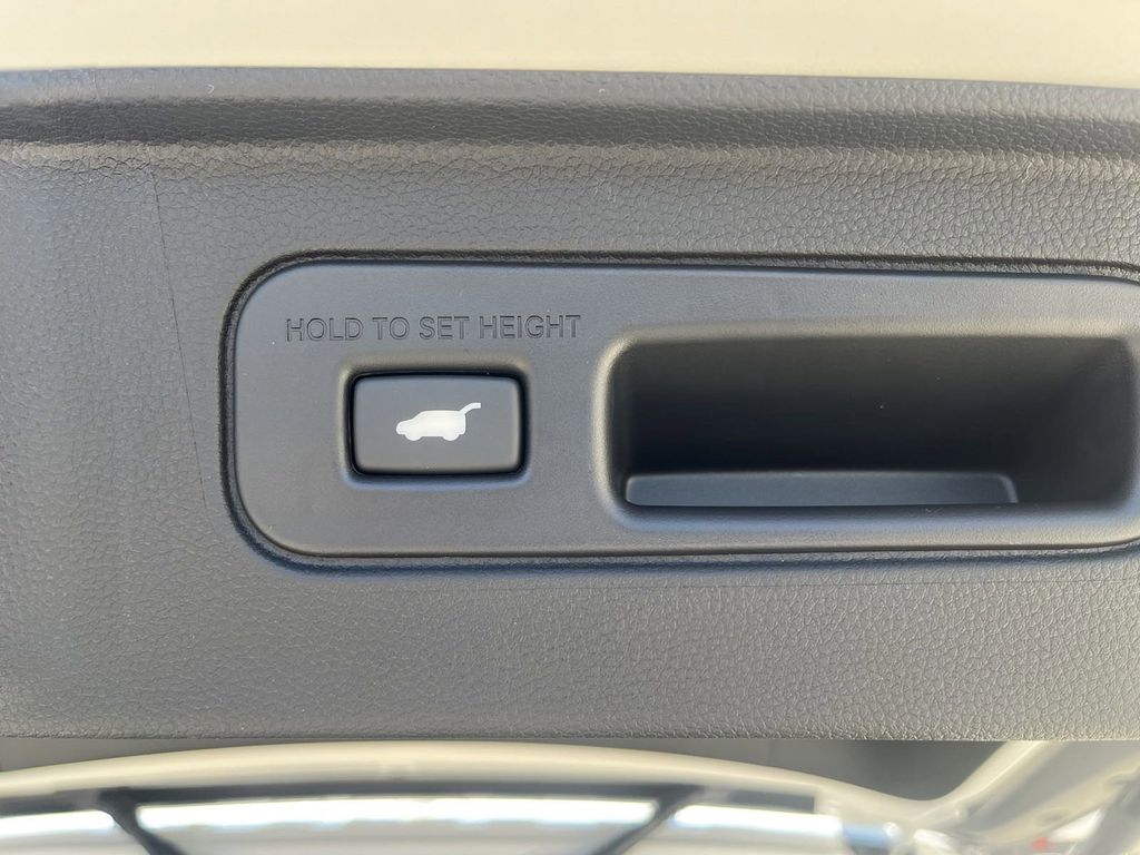new 2025 Honda Pilot car, priced at $49,445