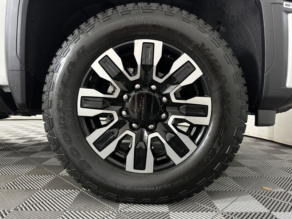 new 2025 GMC Sierra 2500HD car, priced at $93,552