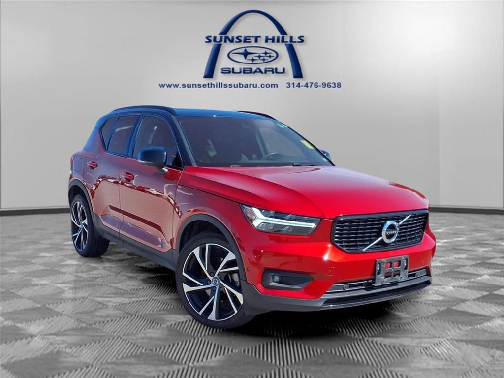 used 2019 Volvo XC40 car, priced at $18,111