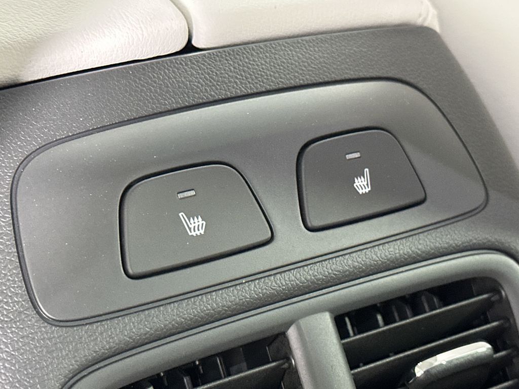 new 2025 Buick Envision car, priced at $43,595