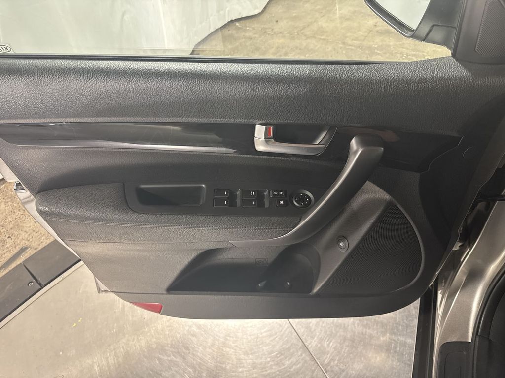 used 2015 Kia Sorento car, priced at $12,185