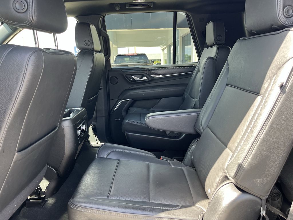used 2023 GMC Yukon car, priced at $58,391