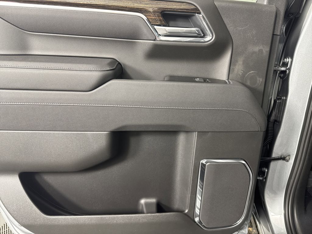 new 2025 GMC Sierra 1500 car, priced at $62,424
