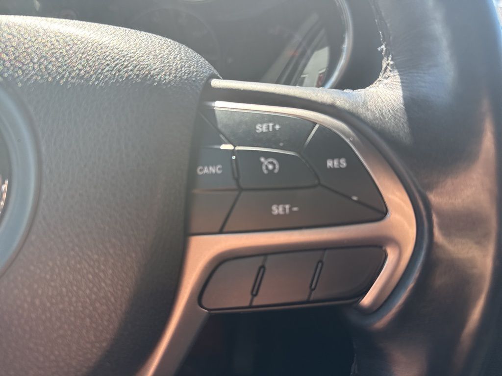 used 2018 Jeep Grand Cherokee car, priced at $13,900