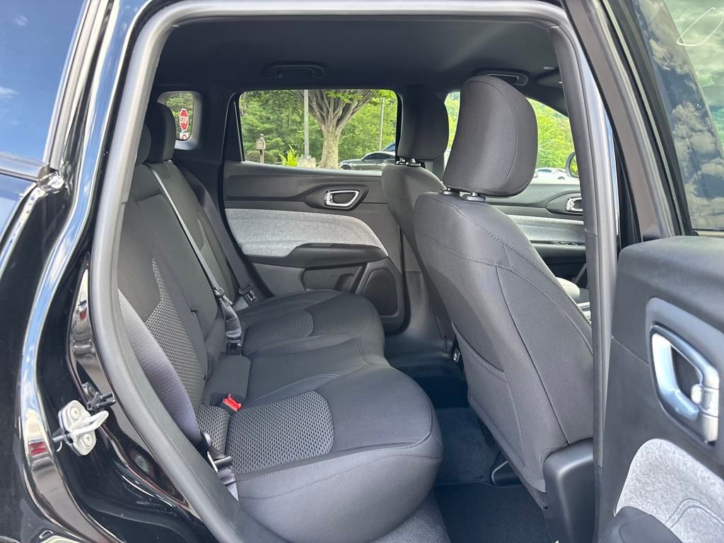 new 2025 Jeep Compass car, priced at $26,990