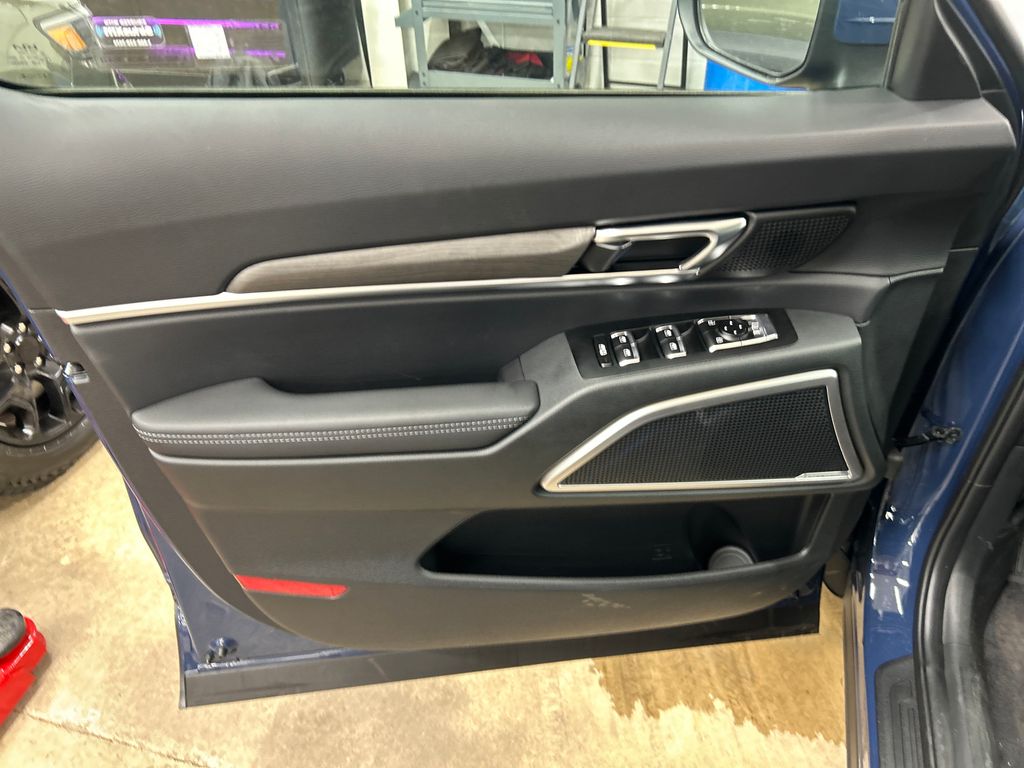 new 2025 Kia Telluride car, priced at $48,195
