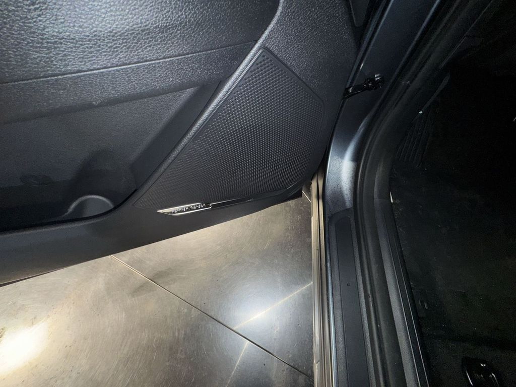 new 2025 Kia Sportage Plug-In Hybrid car, priced at $45,619