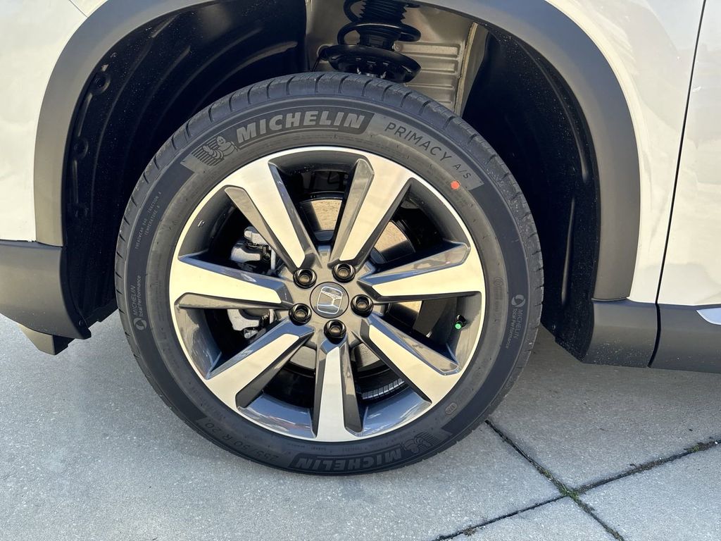 new 2025 Honda Pilot car, priced at $47,429
